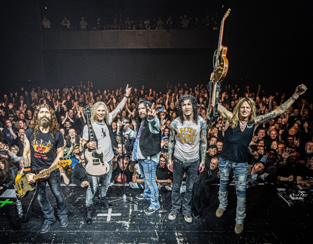The Dead Daisies - (c) David Pear